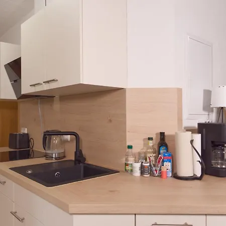 Bohnapartments Elisa - Wohlfuehlapartment Mit 2 Gratis Parkplaetzen Und 3 Schlafzimmern - Wlan - Vollausstattung Erfurt Zewnętrze zdjęcie