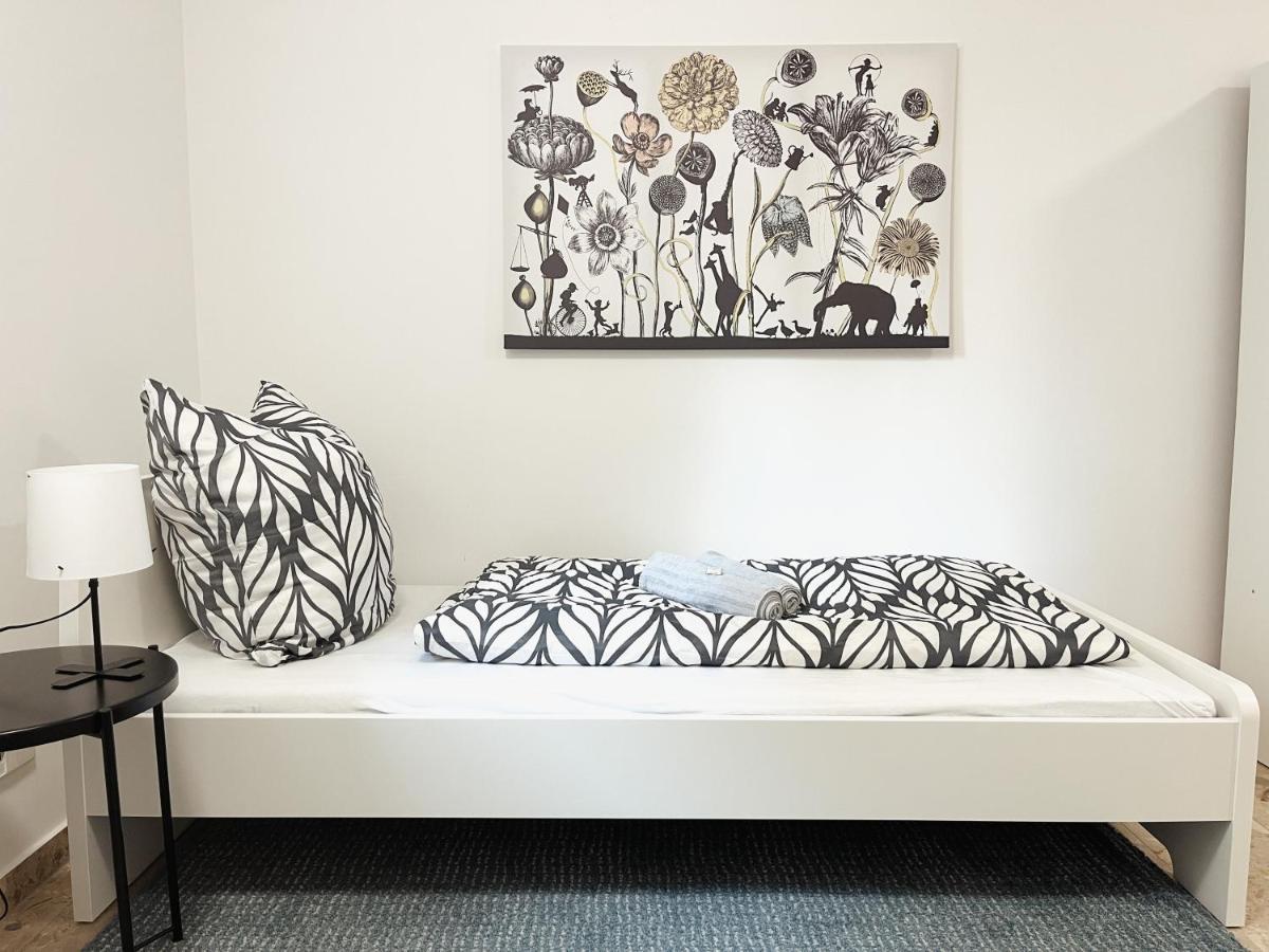 Apartment Bohnapartments Elisa: Cozy 3-bedroom With Free Parking *