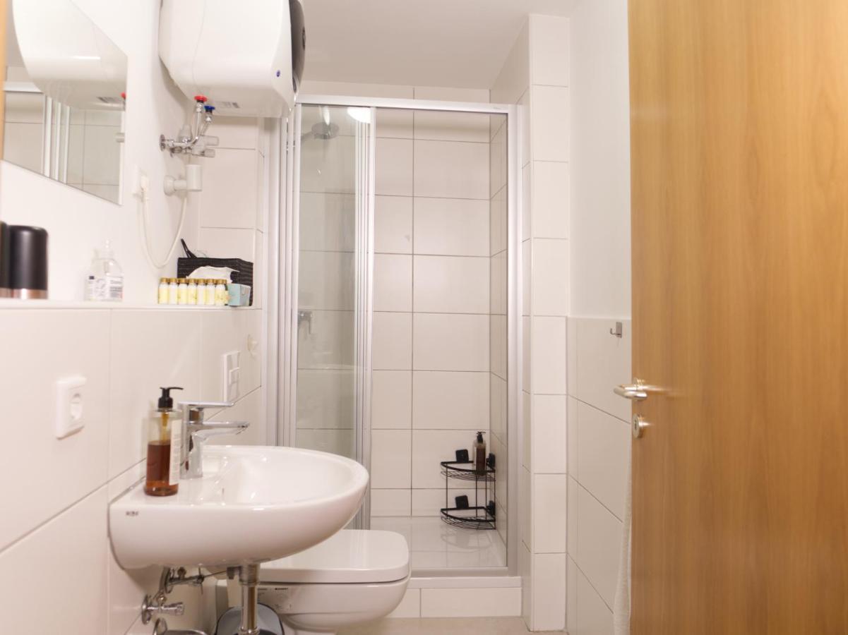 Bohnapartments Elisa: Cozy 3-bedroom With Free Parking Erfurt