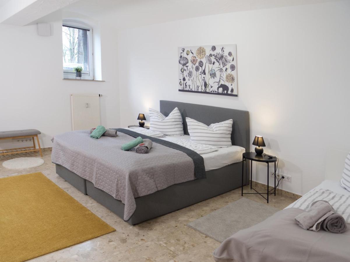 Bohnapartments Elisa: Cozy 3-bedroom With Free Parking * Erfurt