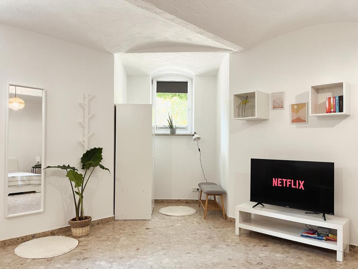 Bohnapartments Elisa: Cozy 3-bedroom With Free Parking Apartment